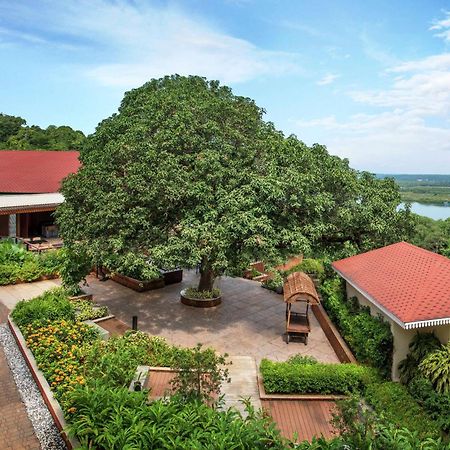 Doubletree By Hilton Goa - Panaji Ξενοδοχείο Εξωτερικό φωτογραφία