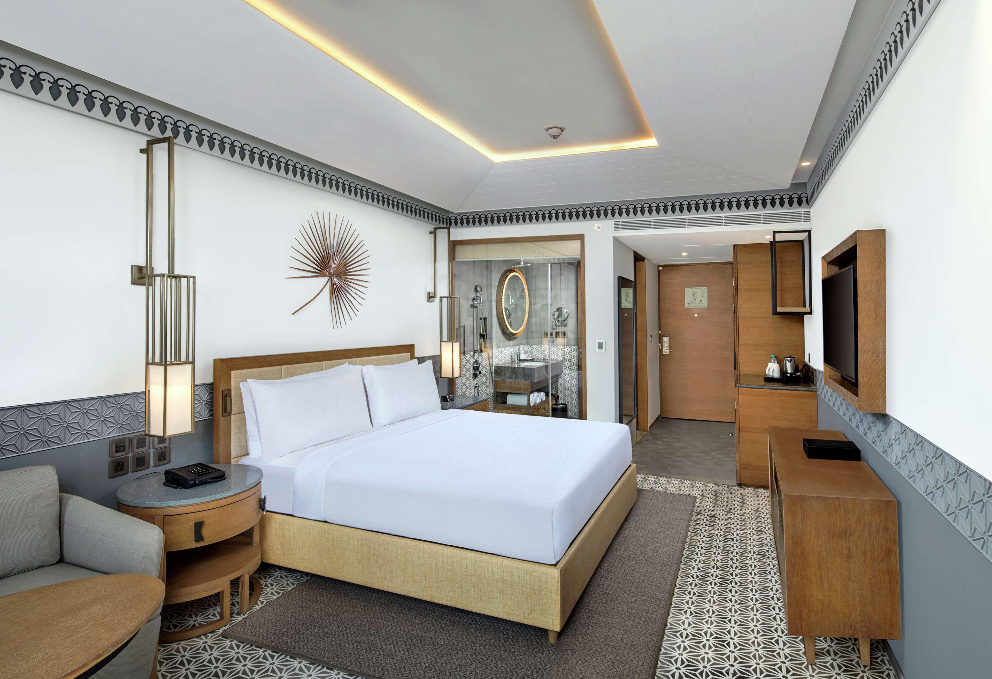 Doubletree By Hilton Goa - Panaji Ξενοδοχείο Εξωτερικό φωτογραφία