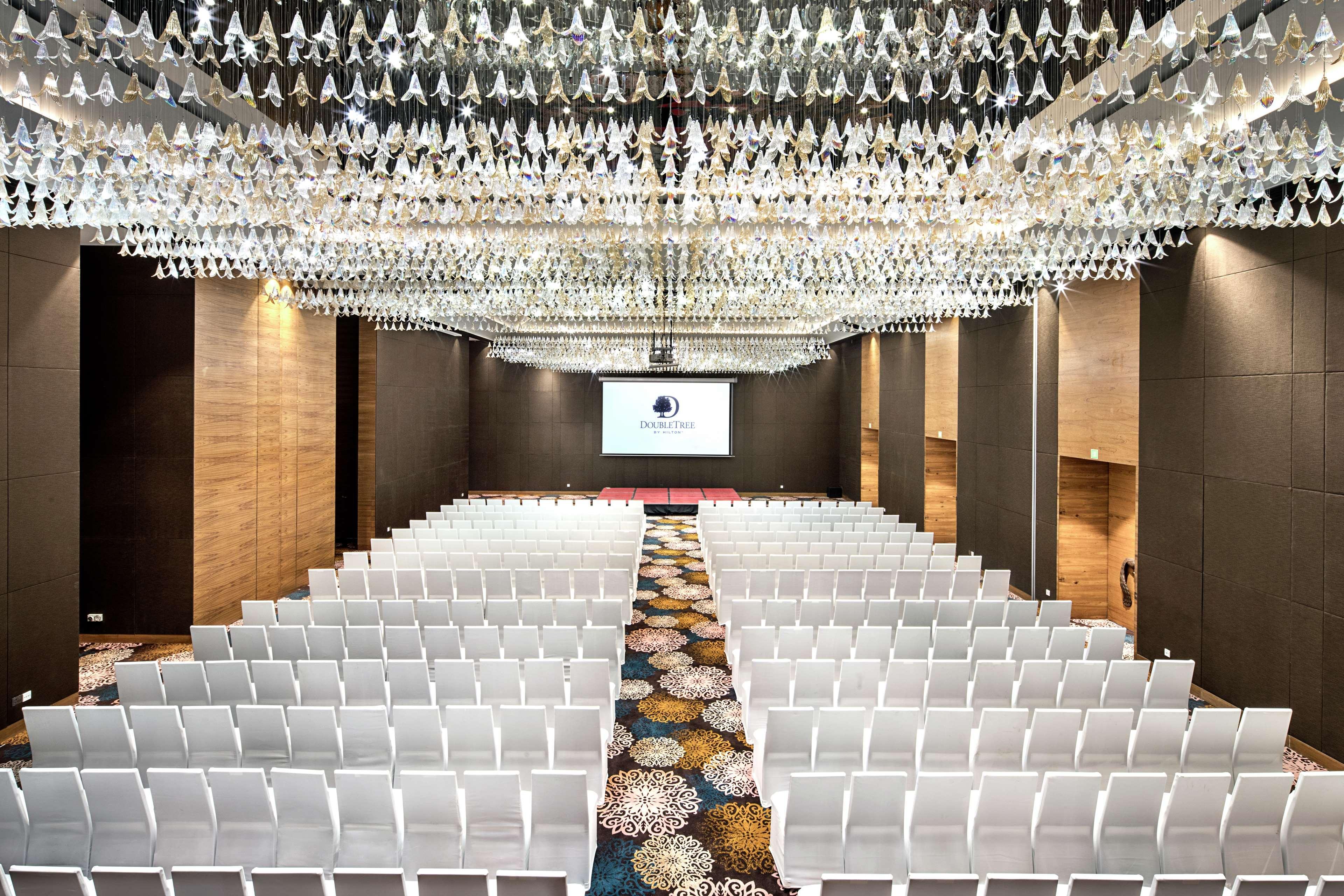 Doubletree By Hilton Goa - Panaji Ξενοδοχείο Εξωτερικό φωτογραφία