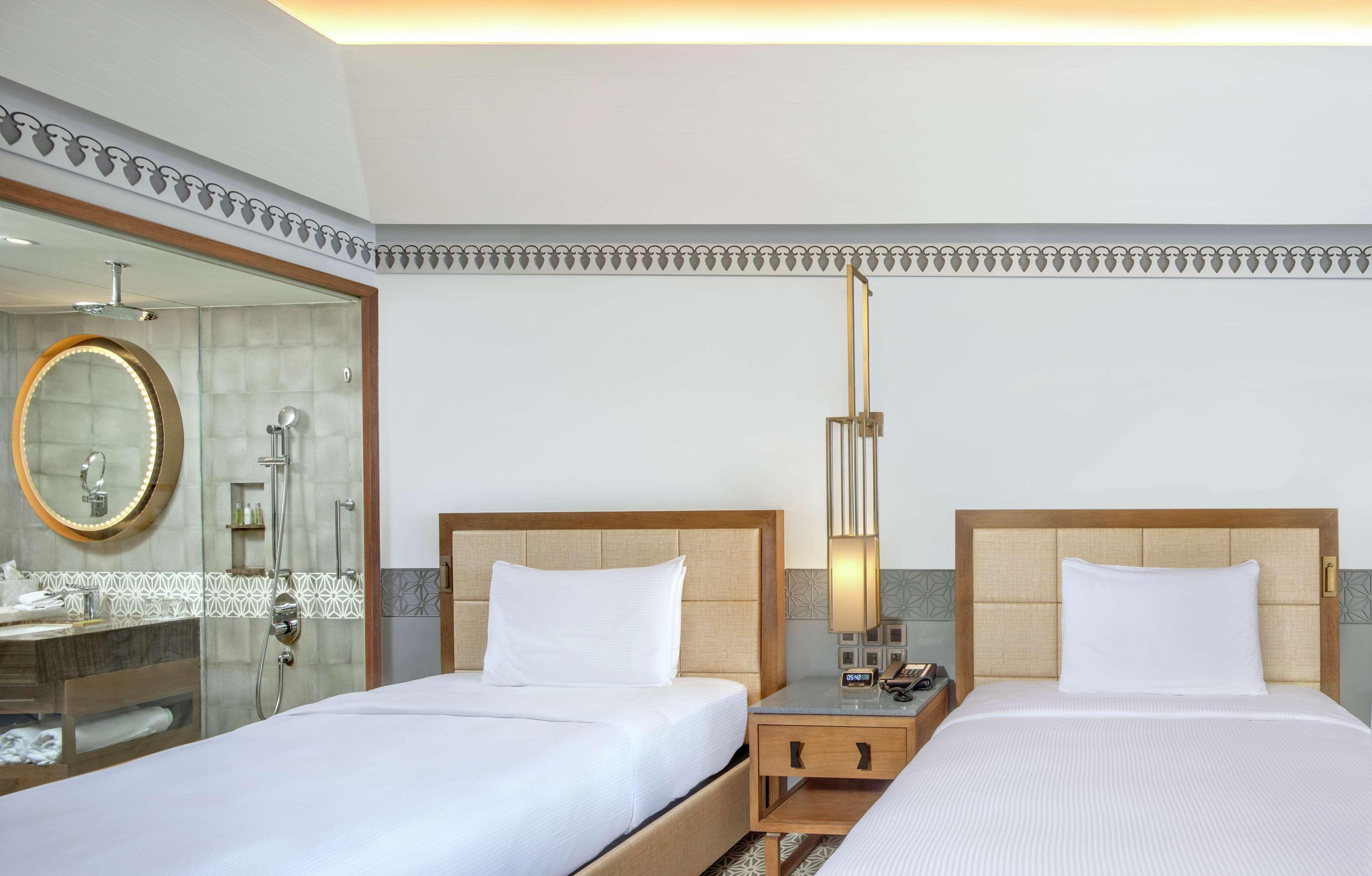 Doubletree By Hilton Goa - Panaji Ξενοδοχείο Εξωτερικό φωτογραφία