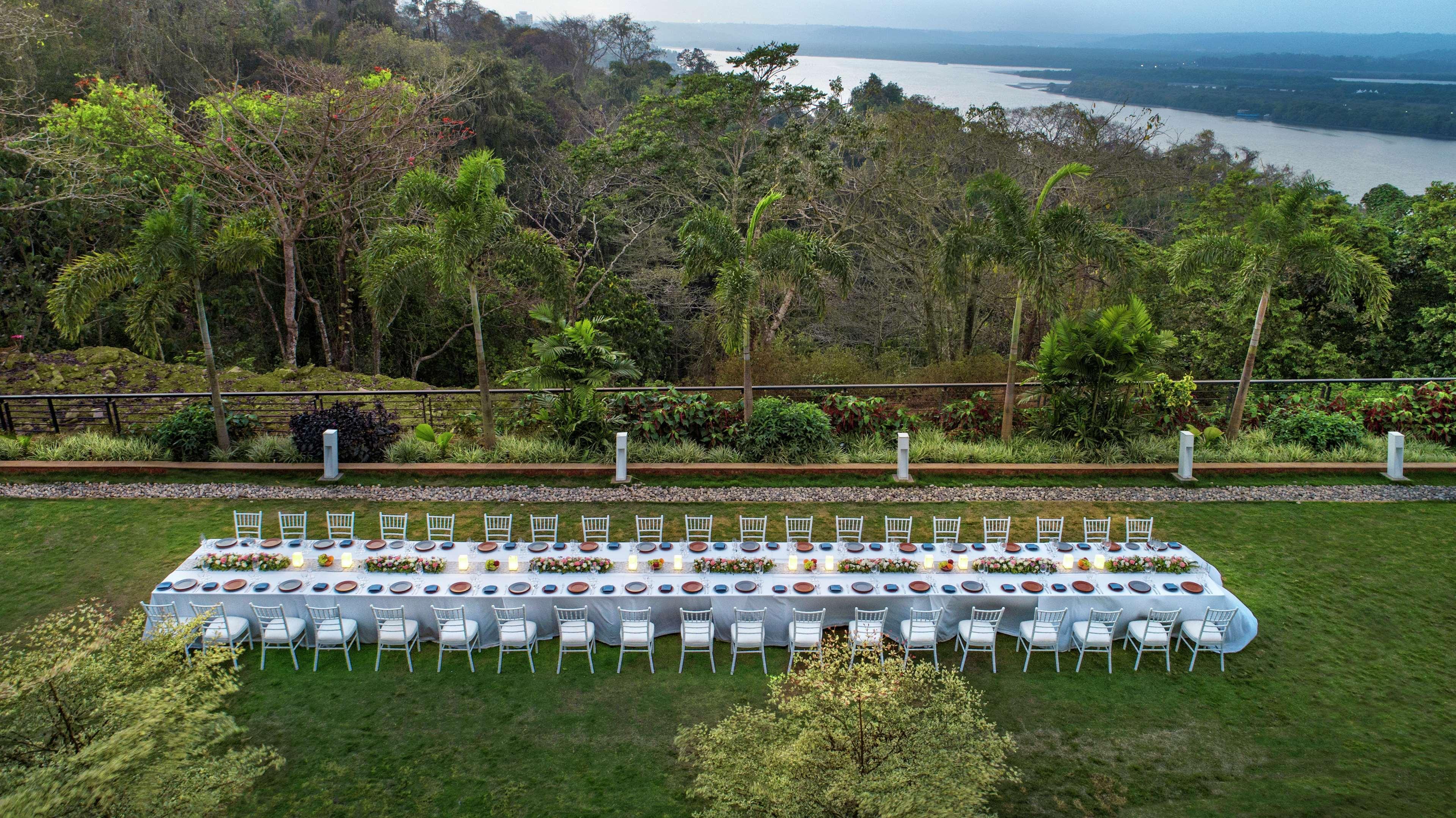 Doubletree By Hilton Goa - Panaji Ξενοδοχείο Εξωτερικό φωτογραφία