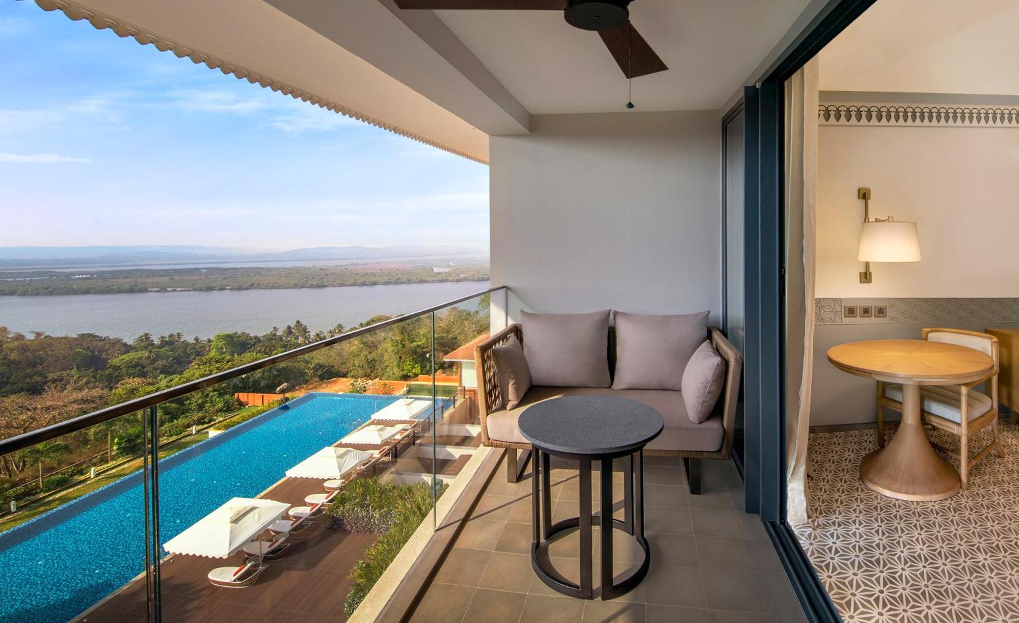 Doubletree By Hilton Goa - Panaji Ξενοδοχείο Εξωτερικό φωτογραφία