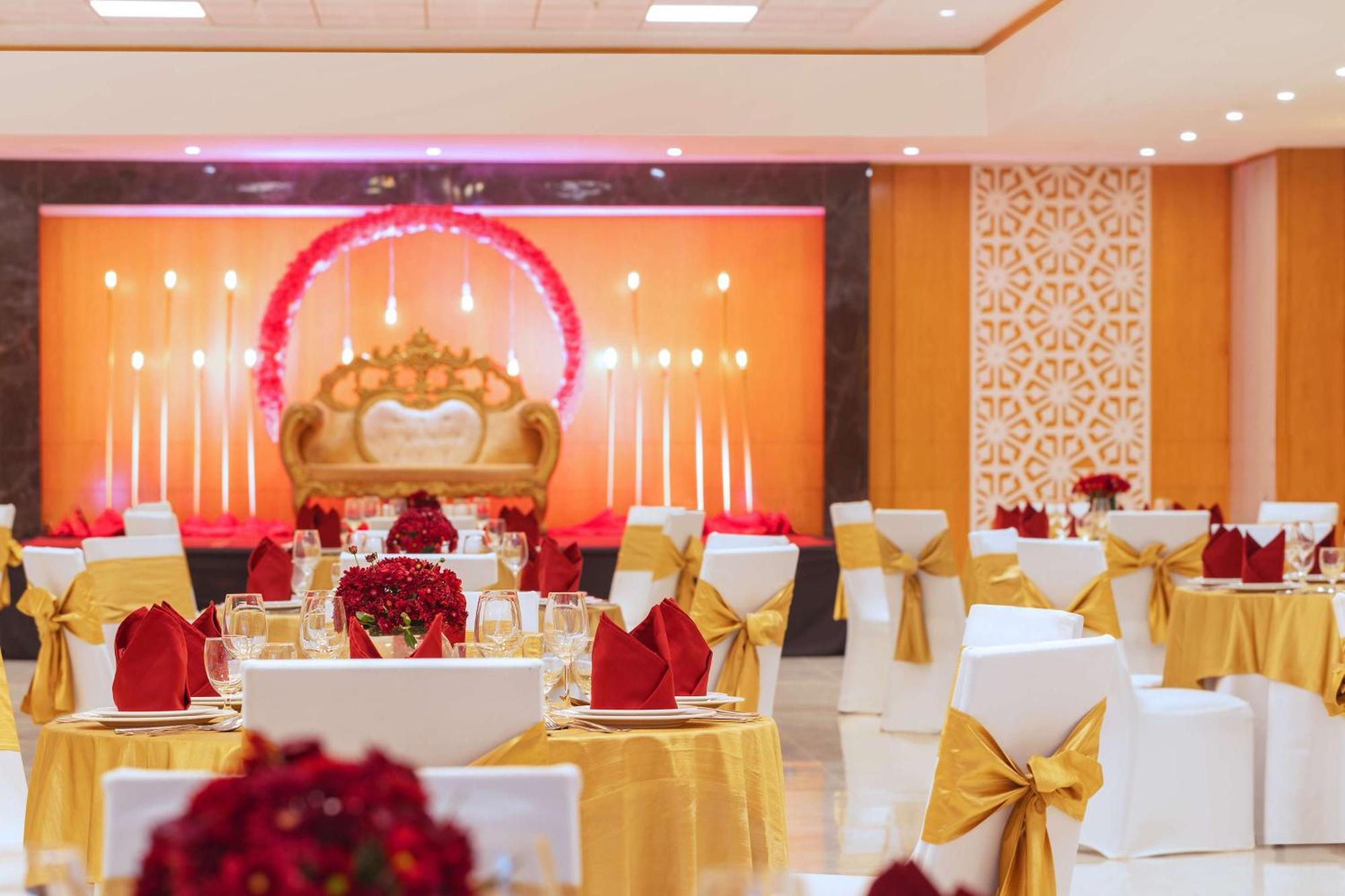Doubletree By Hilton Goa - Panaji Ξενοδοχείο Εξωτερικό φωτογραφία