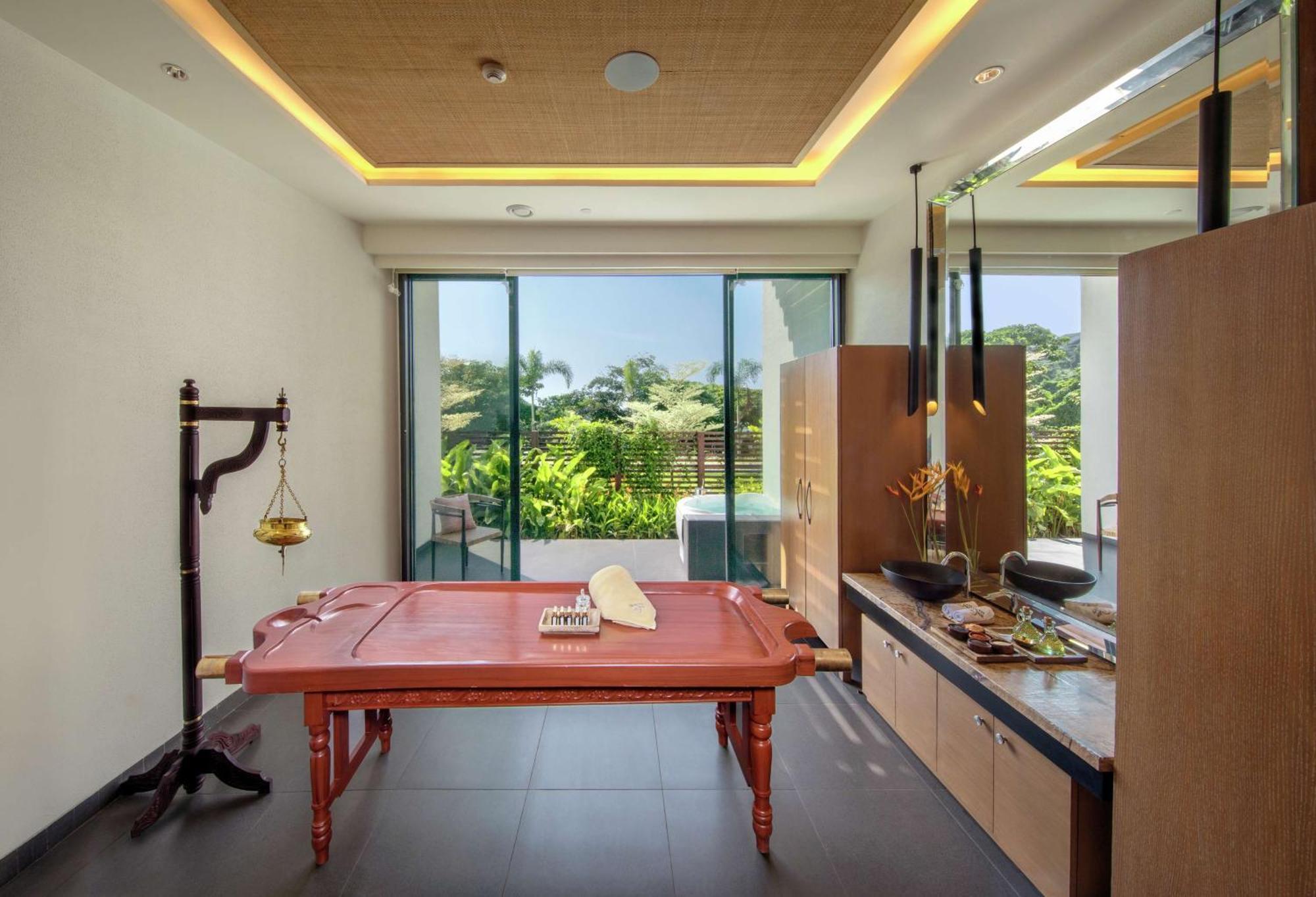 Doubletree By Hilton Goa - Panaji Ξενοδοχείο Εξωτερικό φωτογραφία