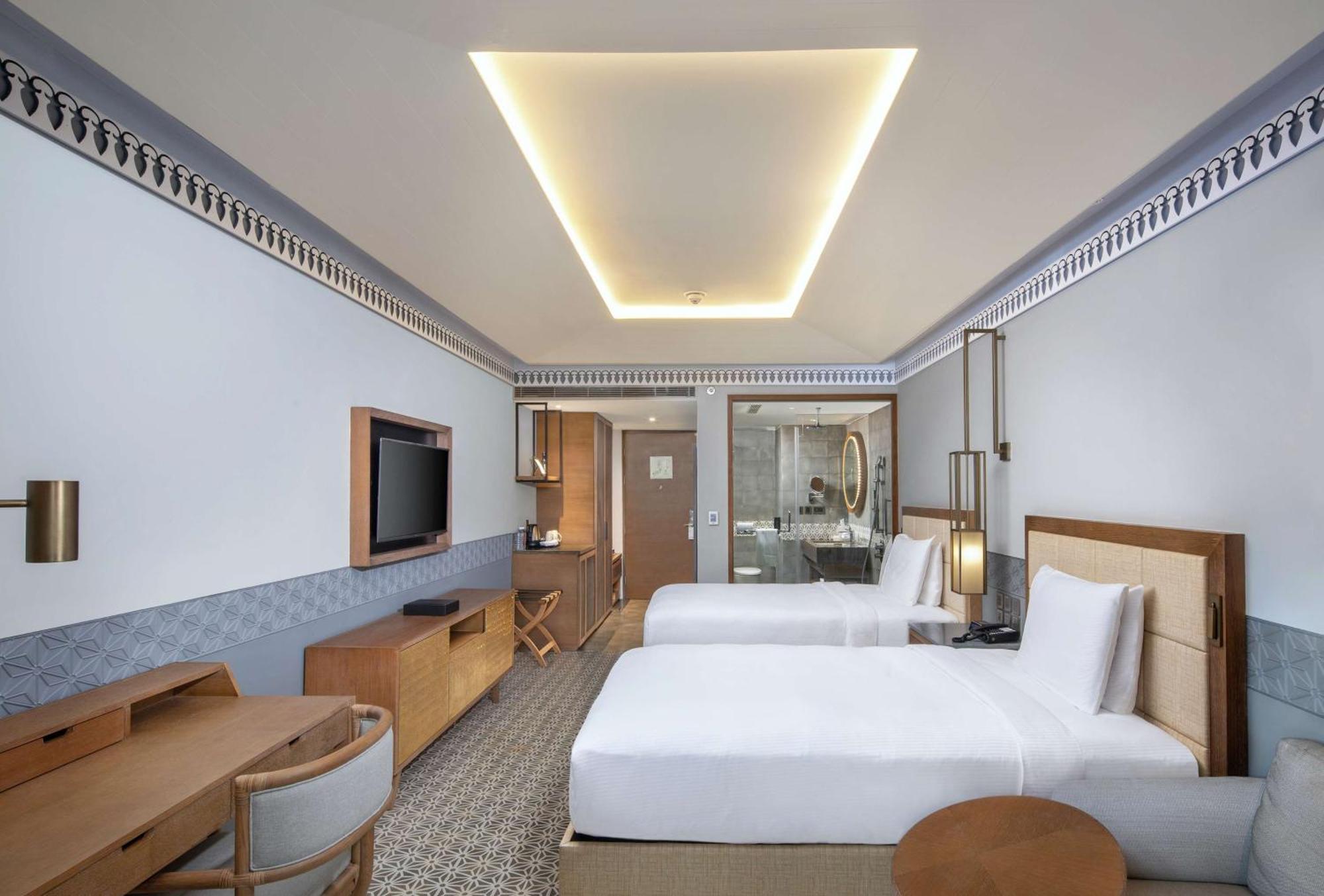 Doubletree By Hilton Goa - Panaji Ξενοδοχείο Εξωτερικό φωτογραφία