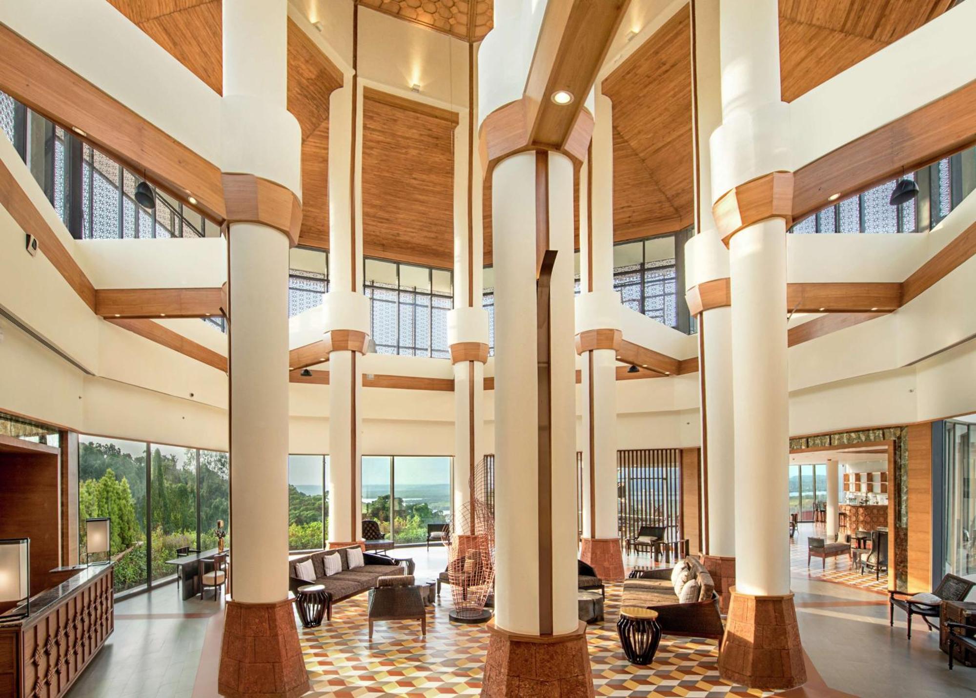 Doubletree By Hilton Goa - Panaji Ξενοδοχείο Εξωτερικό φωτογραφία