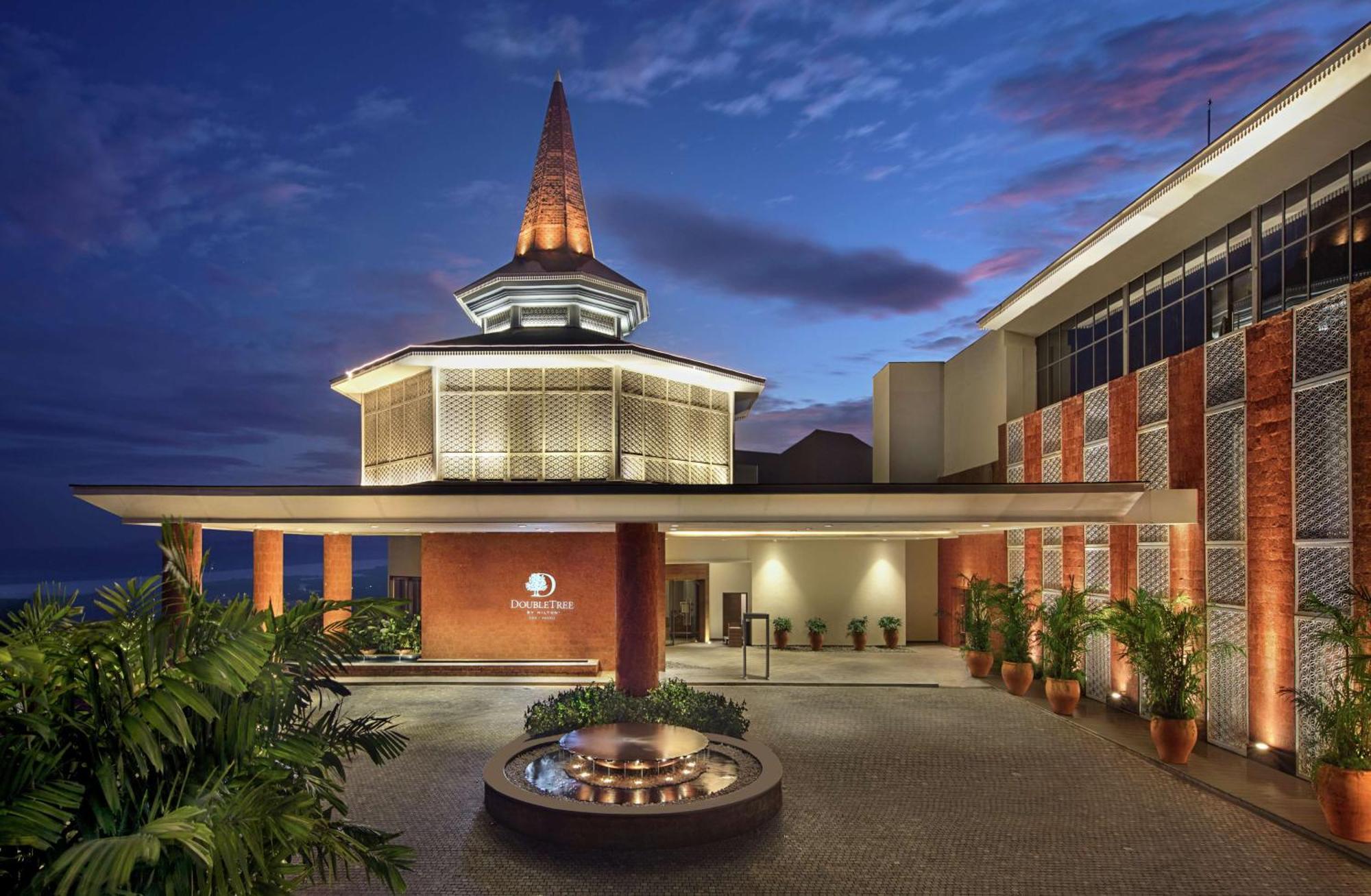 Doubletree By Hilton Goa - Panaji Ξενοδοχείο Εξωτερικό φωτογραφία